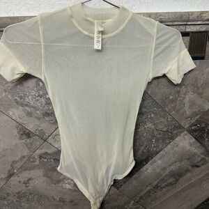 Skims Summer Mesh T-shirt Bodysuit In Bone